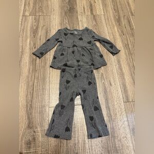 Carter’s Baby Girl Gray Black Tulip 2 Piece Outfit Long Sleeve Size 9m